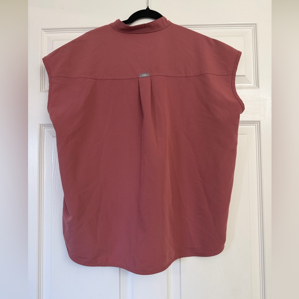 FIGS Rafaela Oversized Scrub Top dusty rose | Size Large - Picture 3 of 8